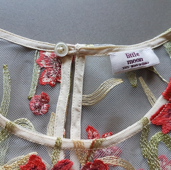 Aritzia Little Moon Blouse - Picture 4 of 5